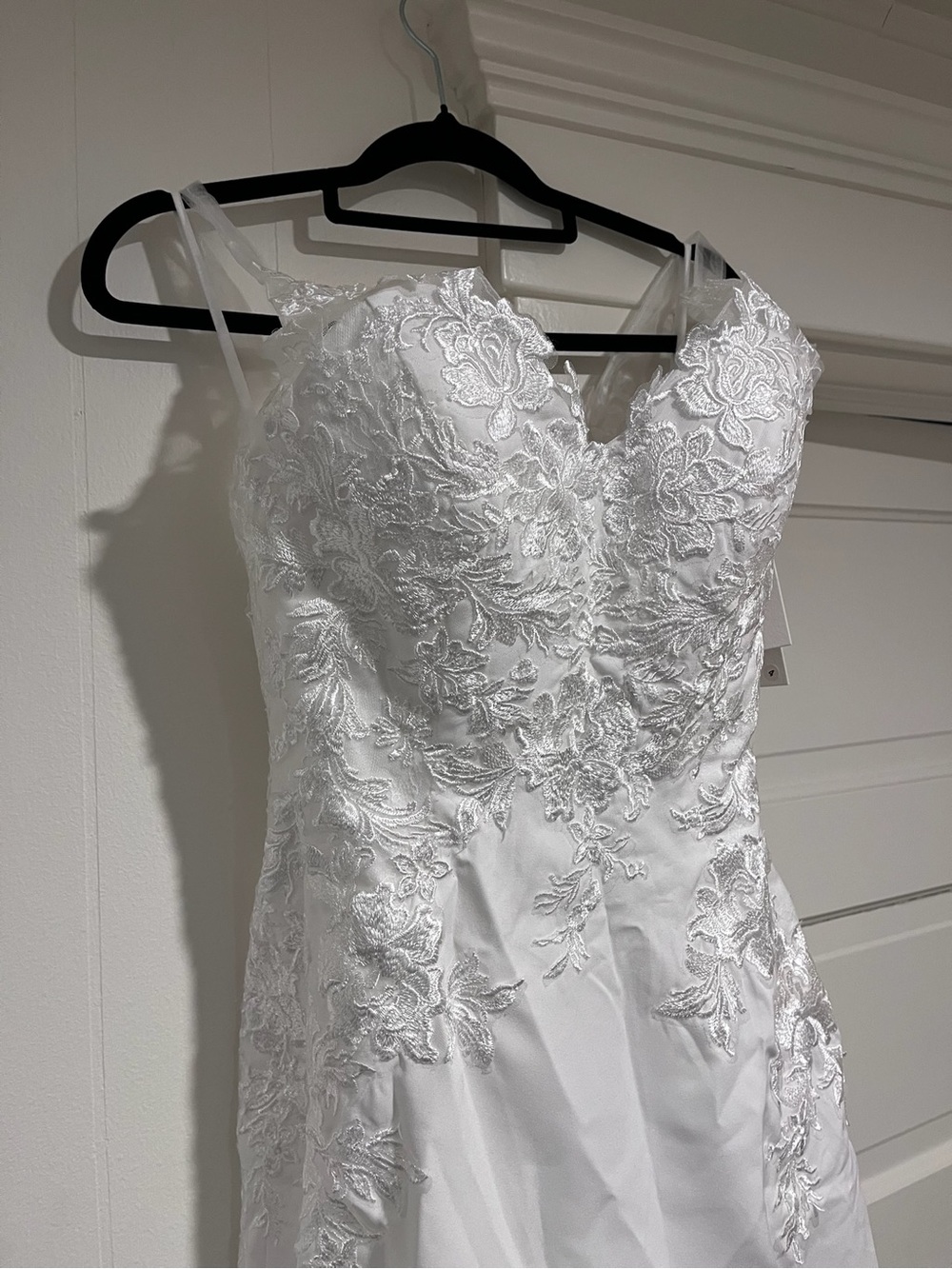 V-Neck Maxi Appliqued Chiffon Spring Wedding Dress With Sweep Train And V Back